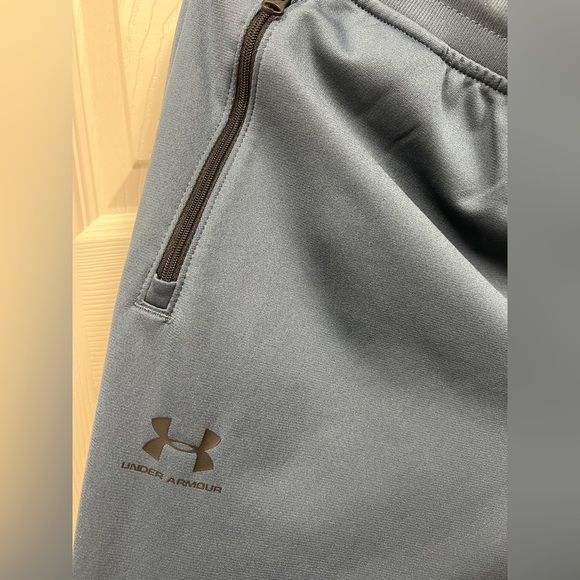 Under Armour Joggers XL - Picture 5 of 6